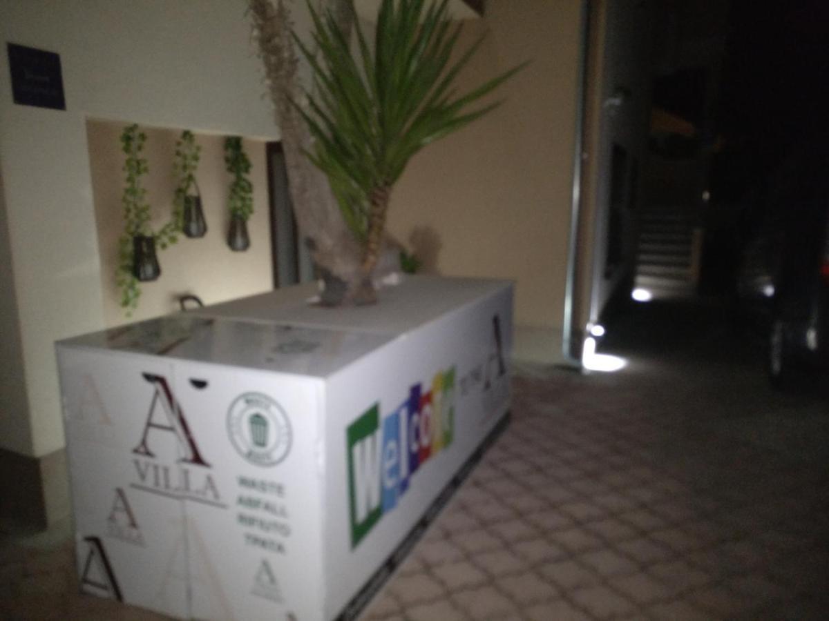 Apartments Villa A - Heating Pool 特罗吉尔 外观 照片