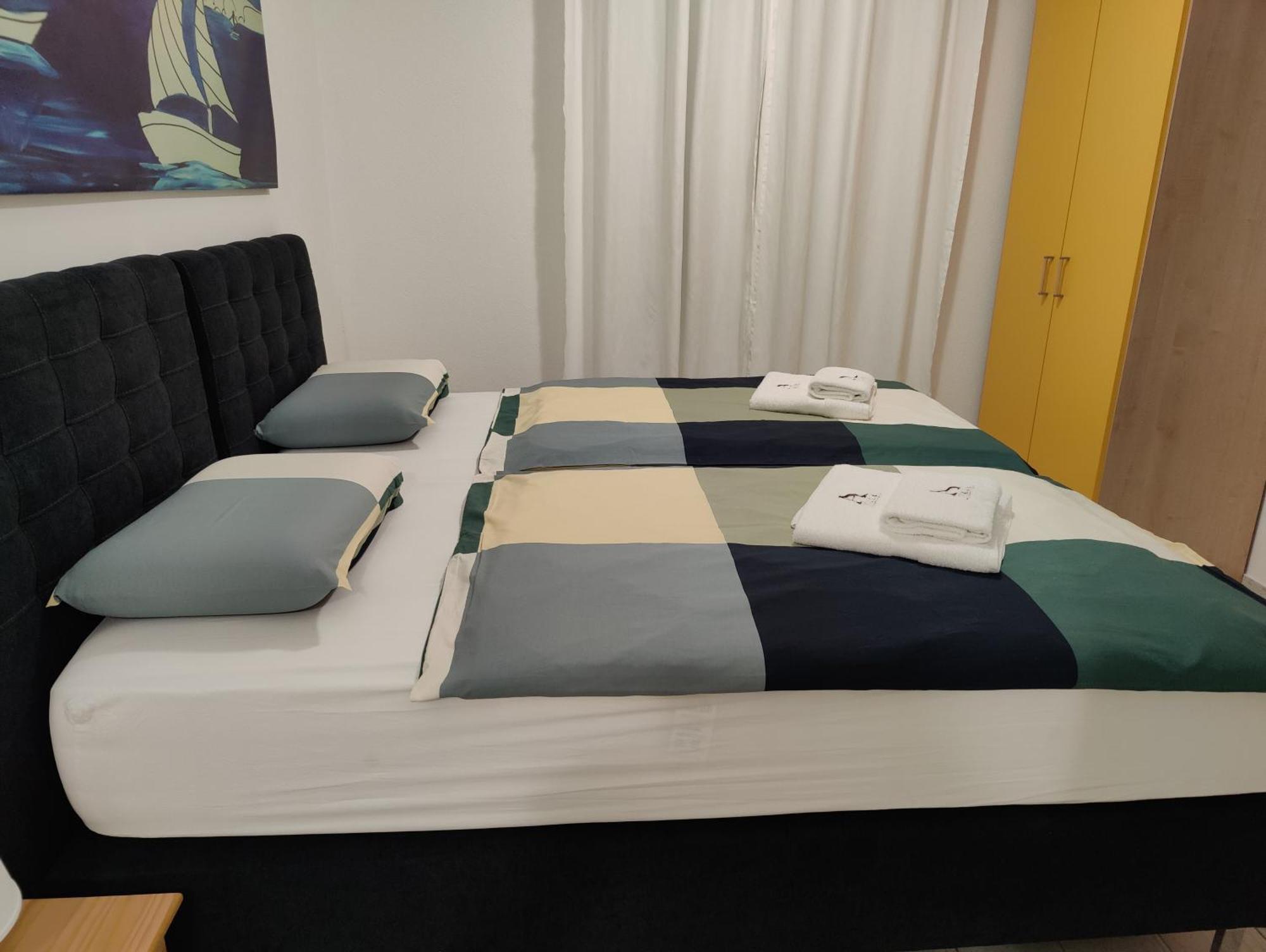 Apartments Villa A - Heating Pool 特罗吉尔 外观 照片