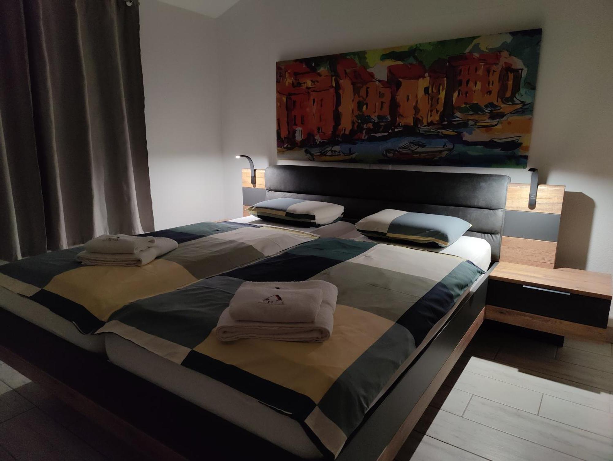 Apartments Villa A - Heating Pool 特罗吉尔 外观 照片